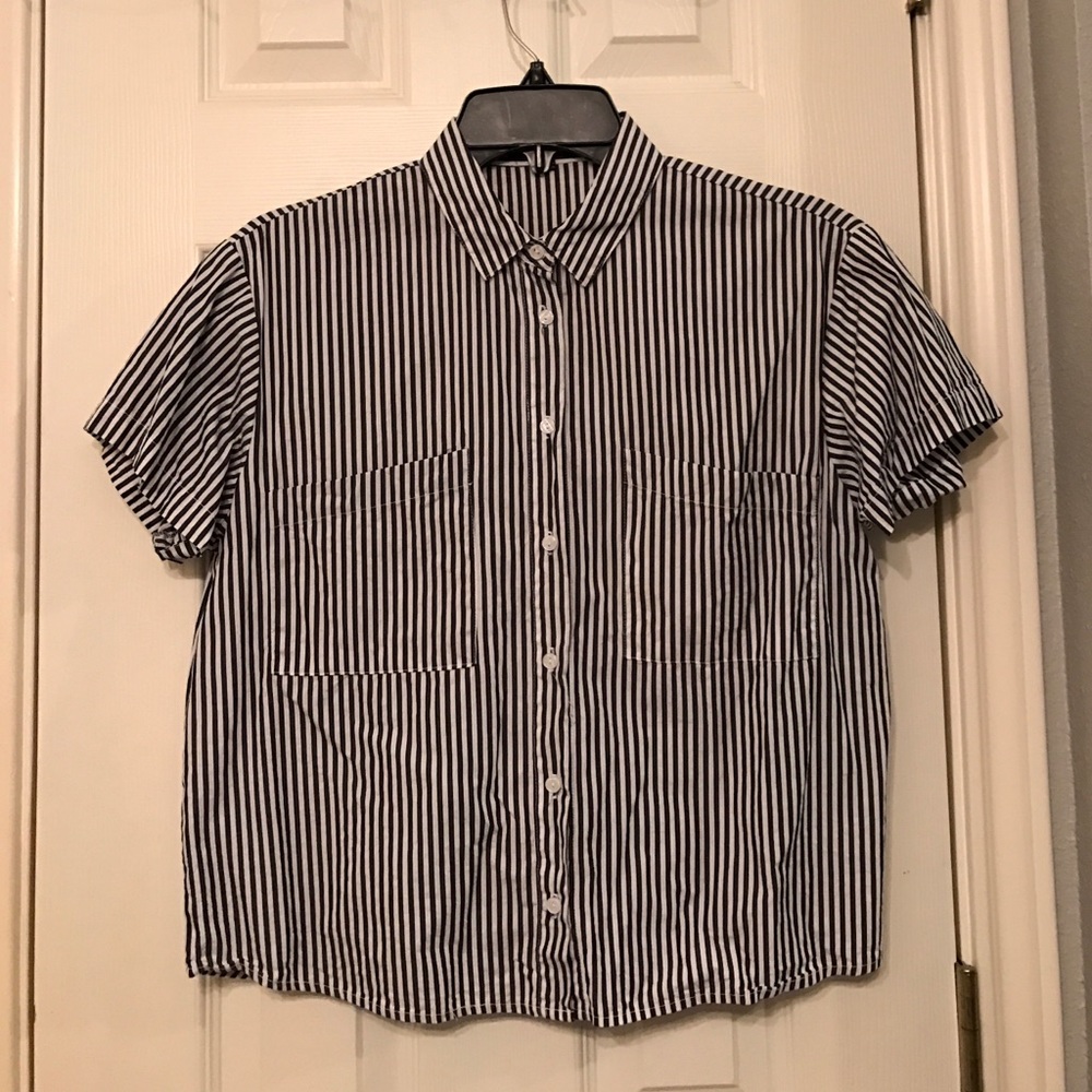Cute striped button up top!