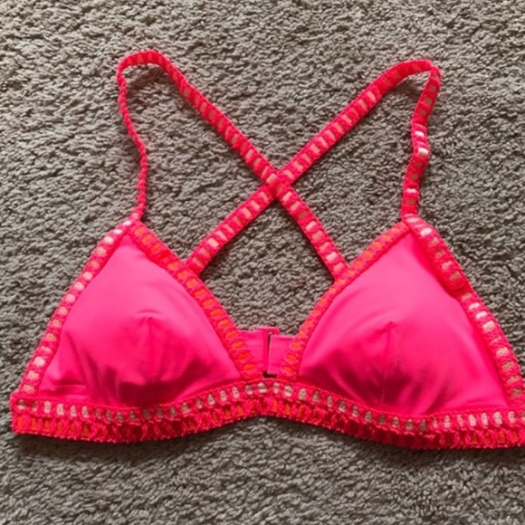 Victoria's Secret bikini top - Picture 2 of 3