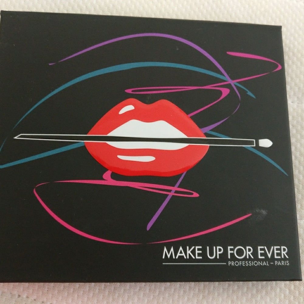 Make up forever Eye Shadow Palette -2