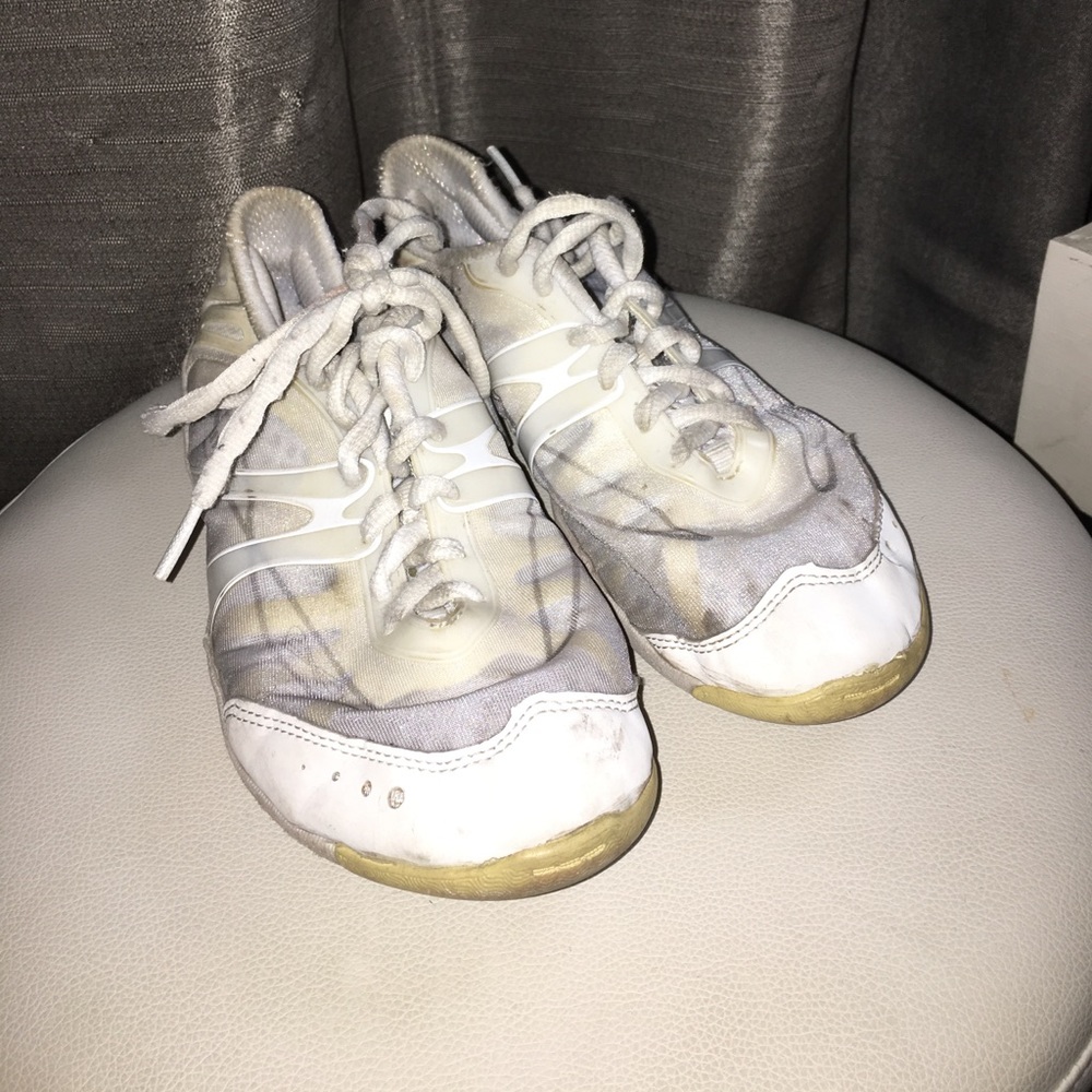 NFINITY CHEER SHOES