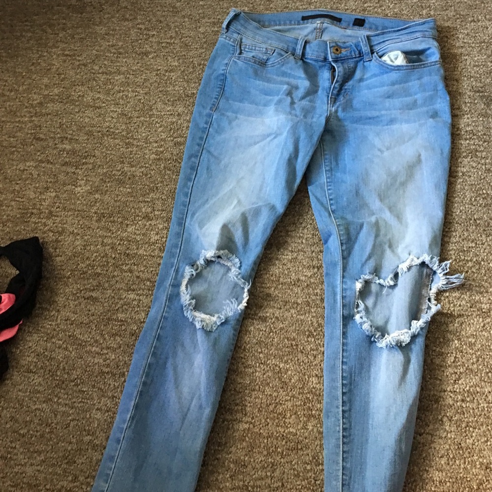 Light wash blue skinny jeans