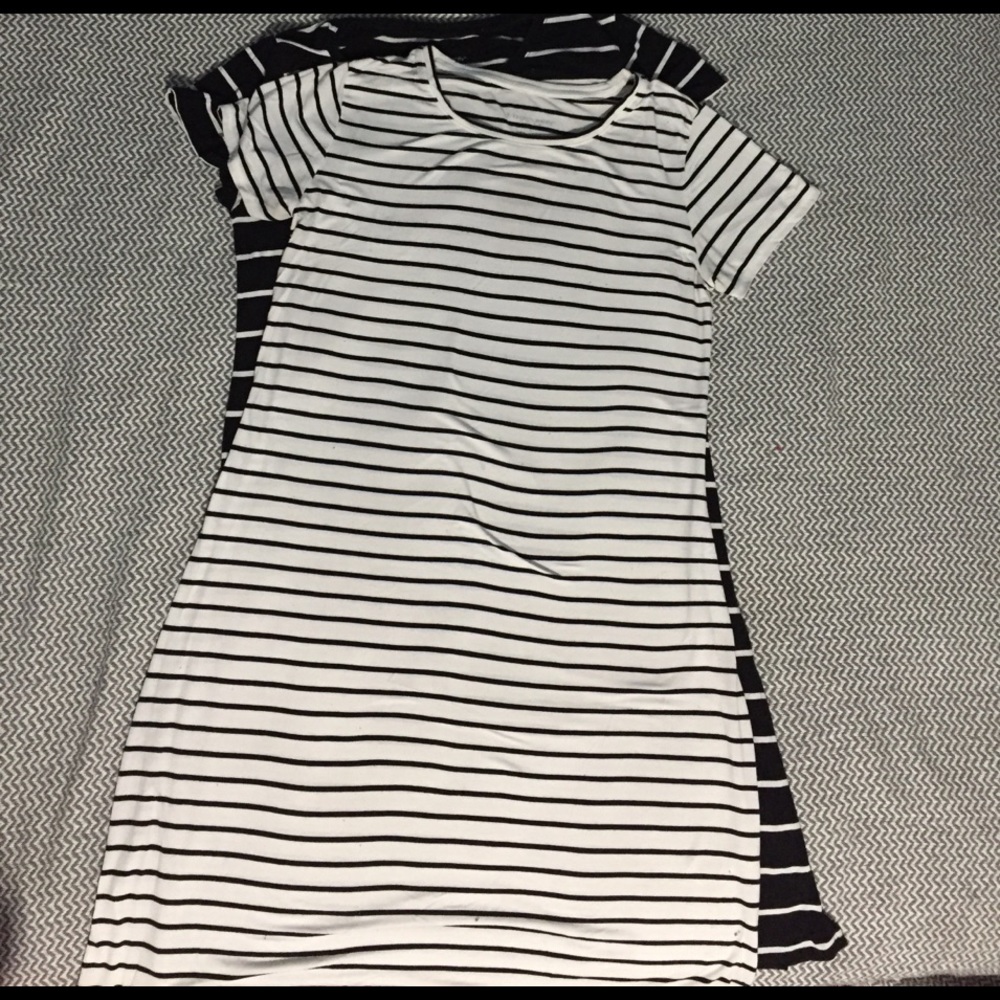 Liz Lange maternity dresses size small