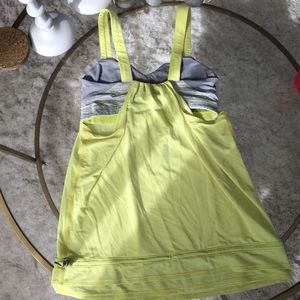 Lululemon top