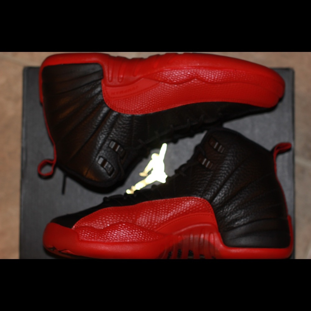 Jordan 12 flu game 6y