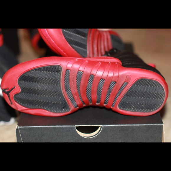 Jordan 12 flu game 6y - Picture 4 of 4