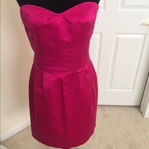 Diane von fustenberg fucsia dress