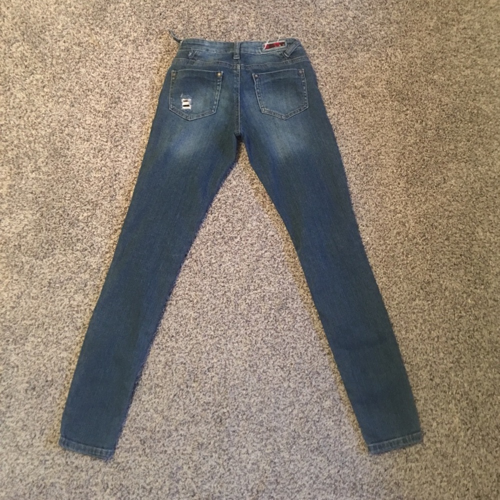 Jeans - Picture 2 of 3