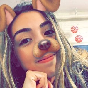 Meet your Posher, Vanessa