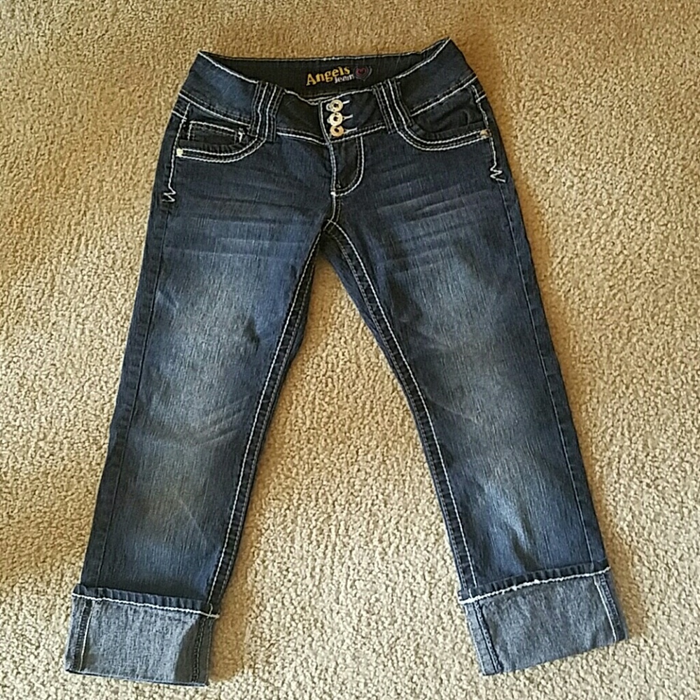 Angels Capri's