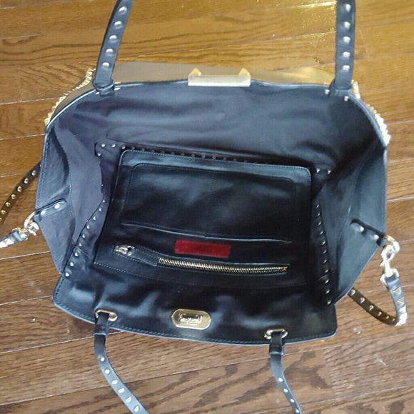 Valentino Rockstud Trapeze Large Black satchel - Picture 4 of 8