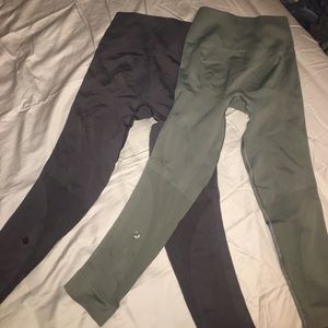 2 LULULEMON zone in crop pant