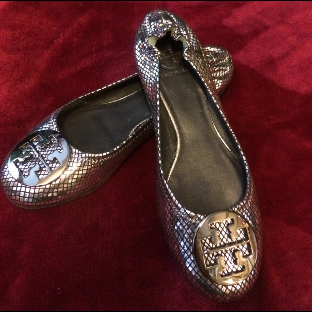 Silver Tory Butch Reva Flat 9