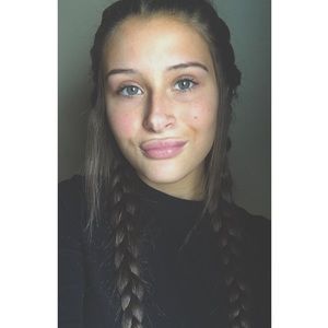 Meet your Posher, Abby