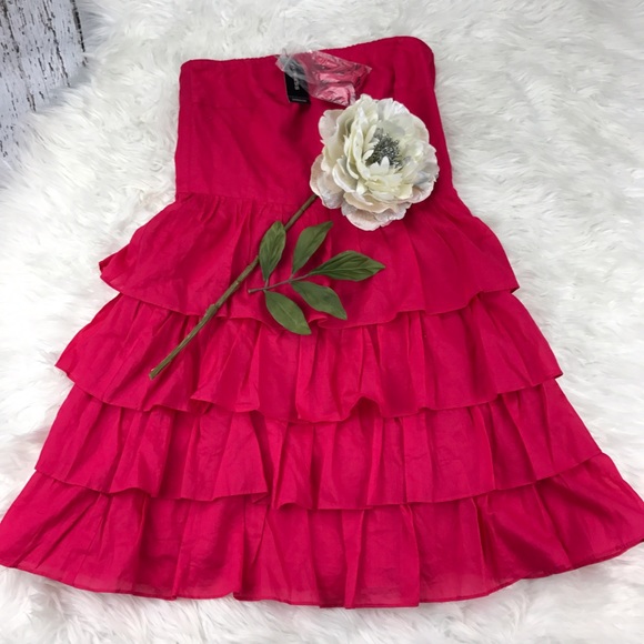 Express Dresses & Skirts - 💕SALE💕Express Hot Pink Strapless Ruffled Dress