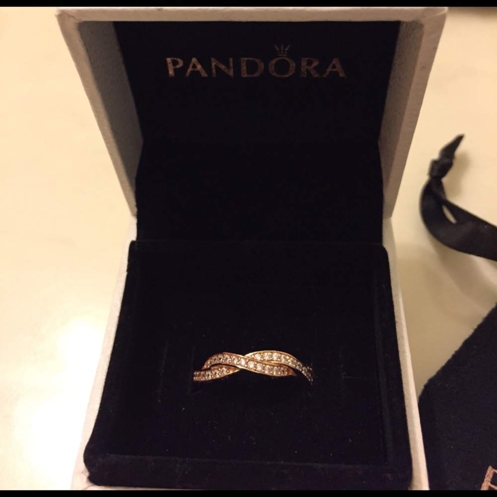 Pandora Twist of Fate Rose Gold
