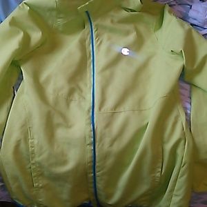 Wind breaker (jacket)