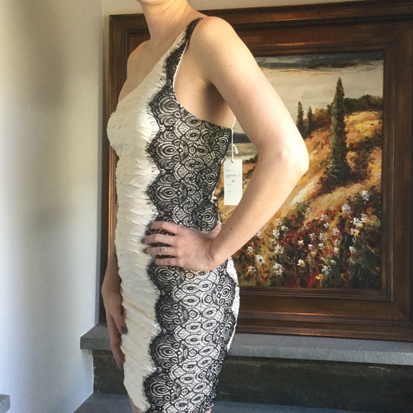 Short asymmetrical cocktail dress - Picture 2 of 6