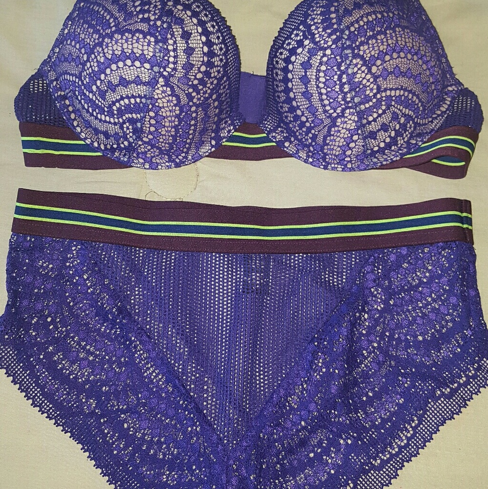 VICTORIAS SECRET NWOT