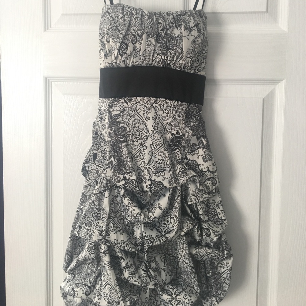 Black and silver paisley homecoming or club dress