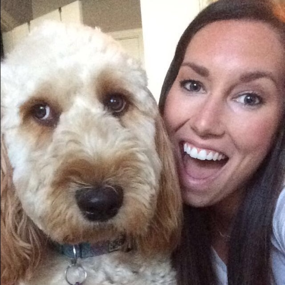 Meet your Posher, Katelyn