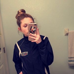 Meet your Posher, Taylor