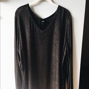 V-Neck Long-Sleeved Shirt