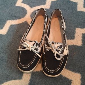 Black Sperry's