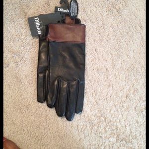 Two tone leather gloves