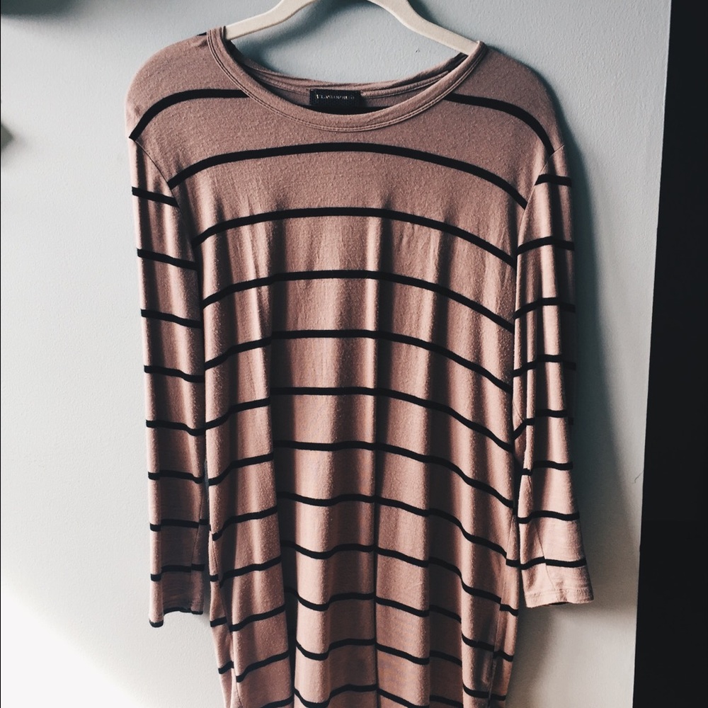Soft Striped Quarter-Sleeved Shirt.