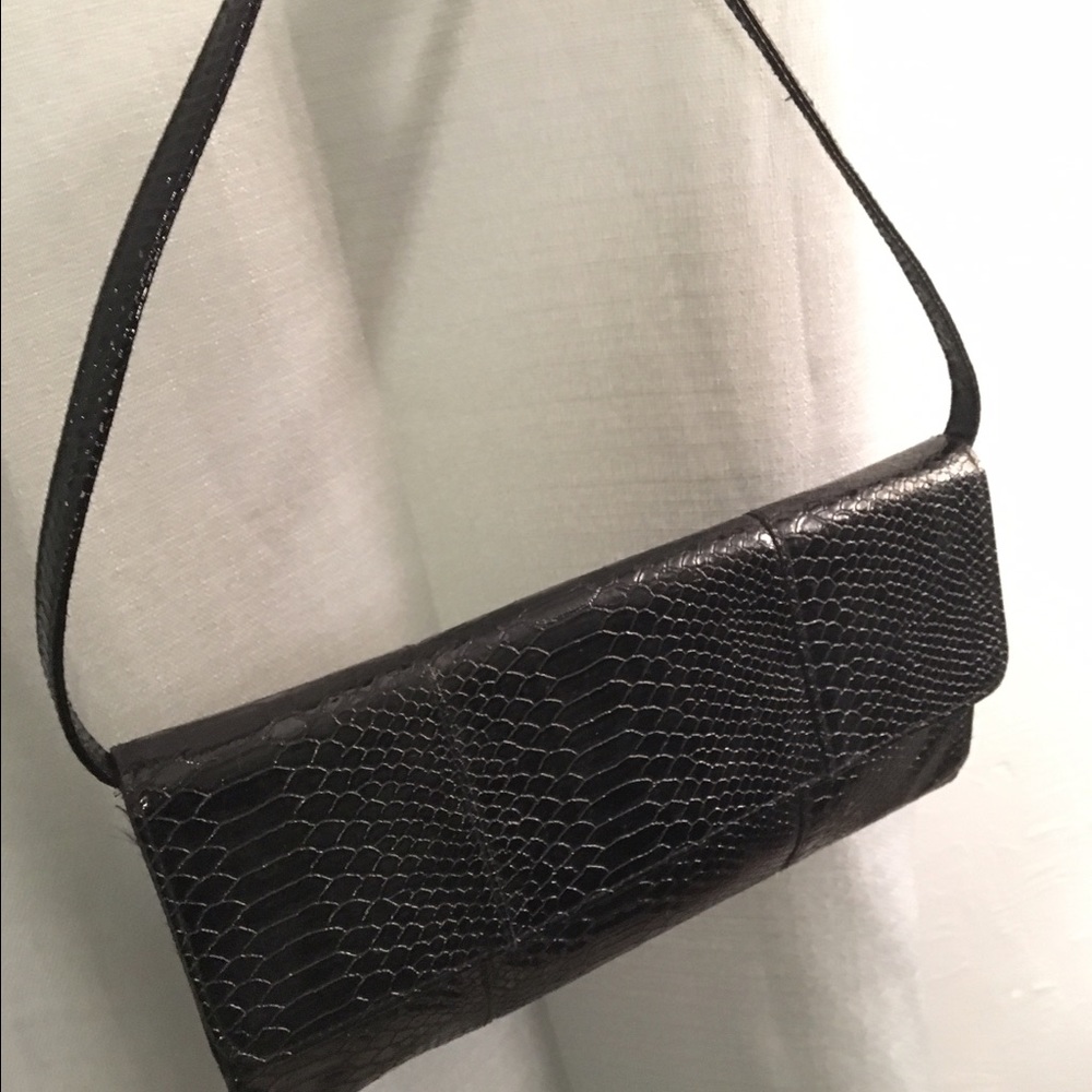 Purse - Picture 2 of 3