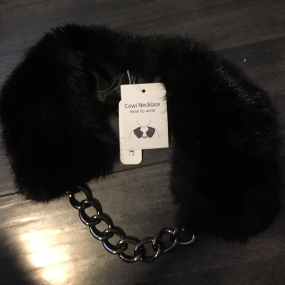 Neckwear necklace