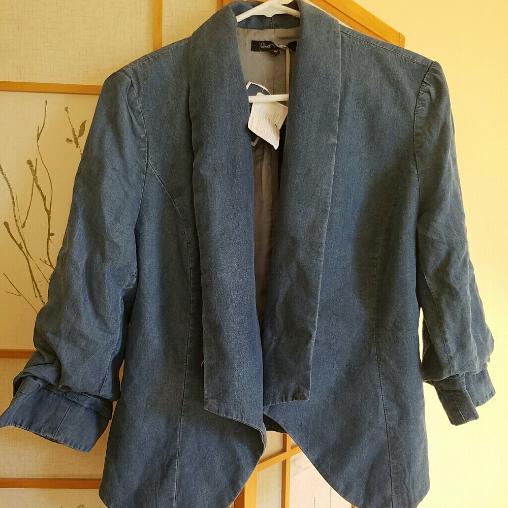 BNWT Collared Denim Blazer