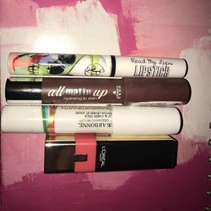 Lip and cheek bundle