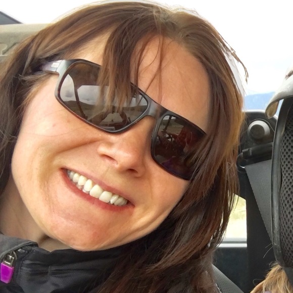 Meet your Posher, Holly - Picture 1 of 1