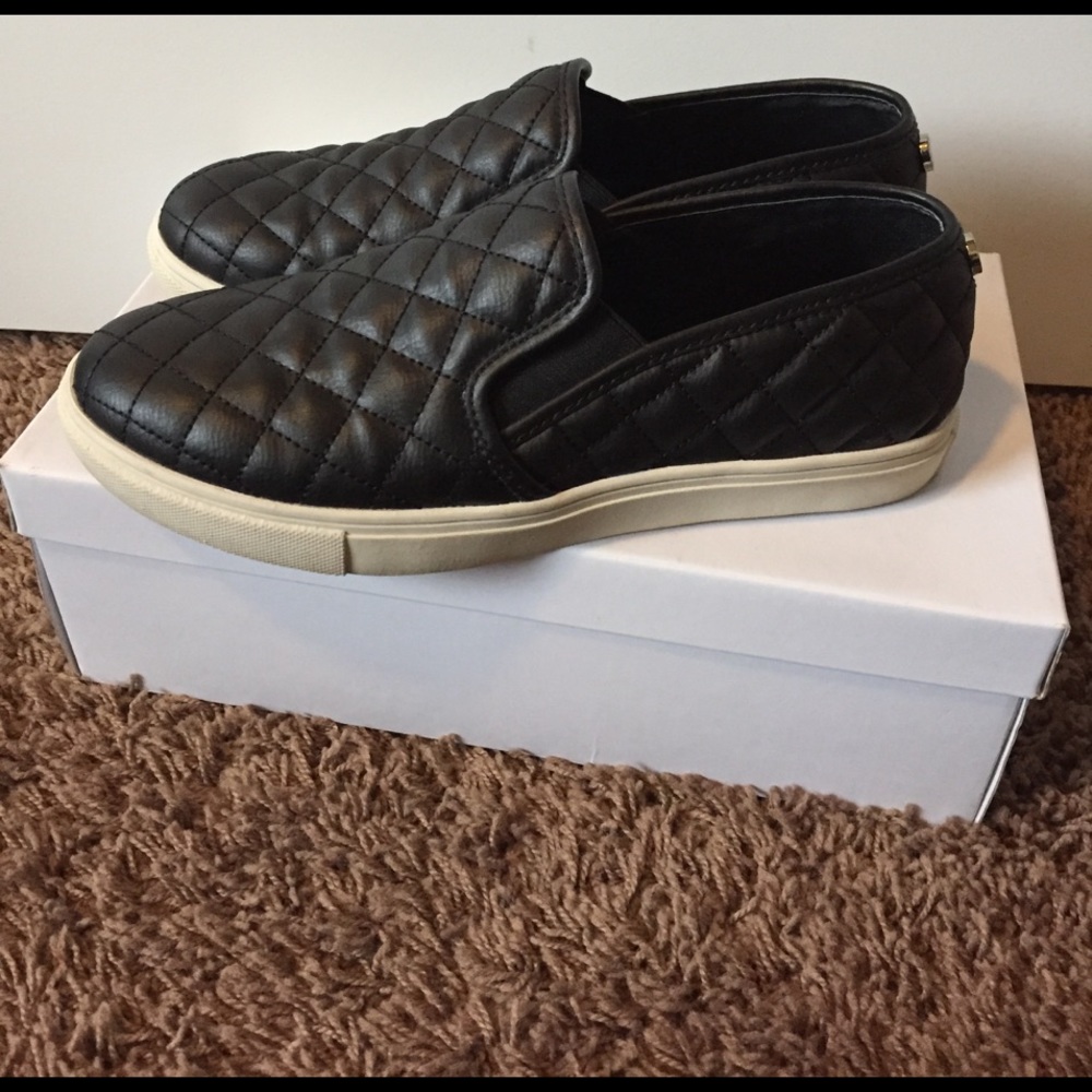 quilted steve madden slip ons