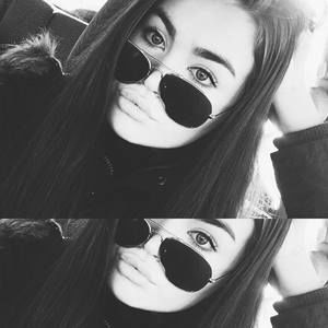 Meet your Posher, April