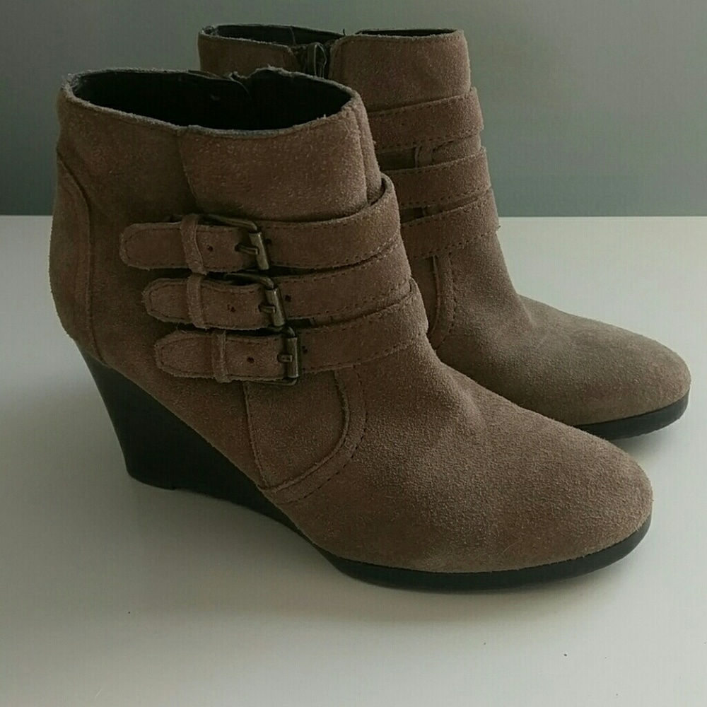 Franco Sarto suede wedge booties, sz 7.5