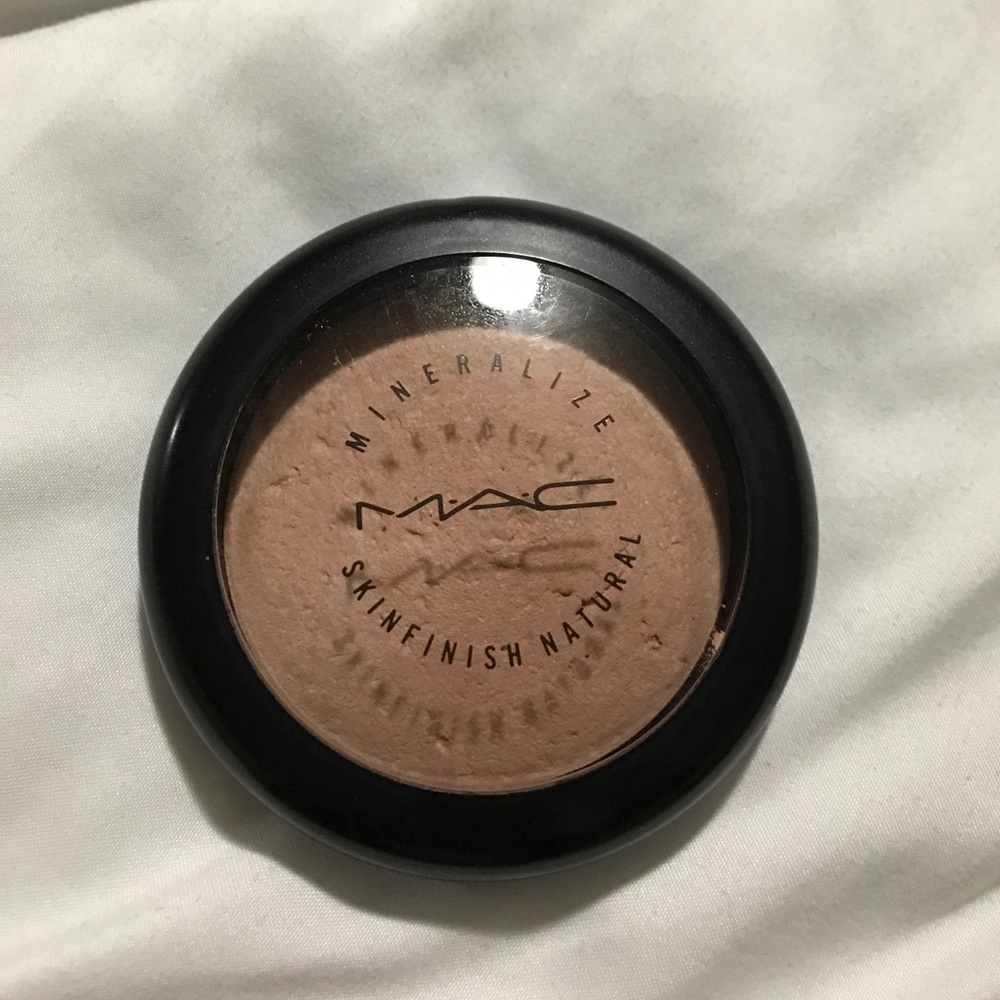 MAC Mineralized Skin Finish Natural
