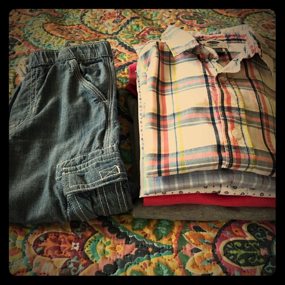 Lot of boys 5 (xs) Spring clothing.