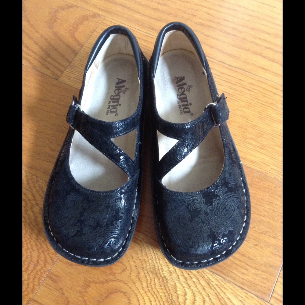 Alegria Dayna Flat