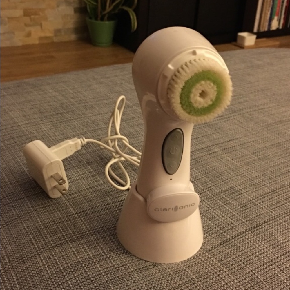 Clarisonic facial scrub