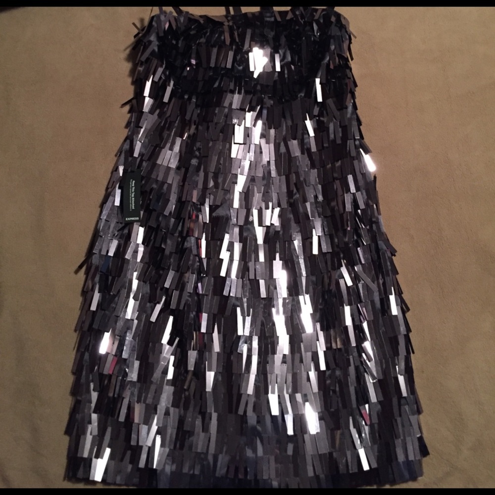 Fitted sequin cocktail dress. Size 6-8.