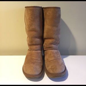 Ugg Boots in Chestnut , Classic Tall - size 8