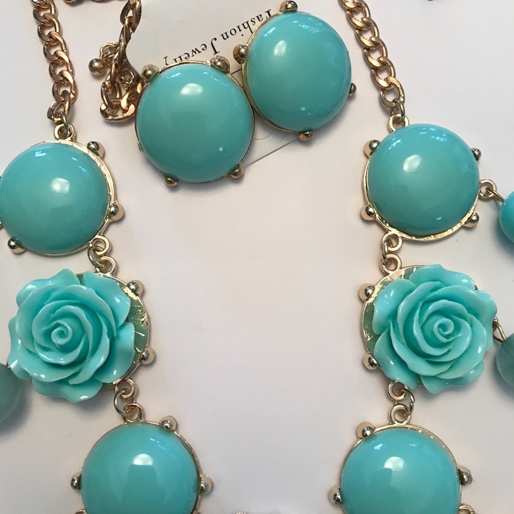 NEW! Large Bauble Statement Necklace and Earrings