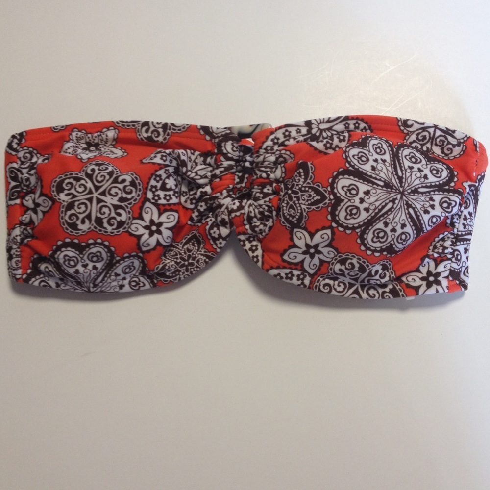 Bathing suit top medium