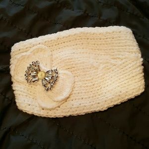 White snow bunny bead band