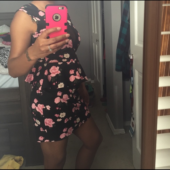 Dress - Picture 2 of 2