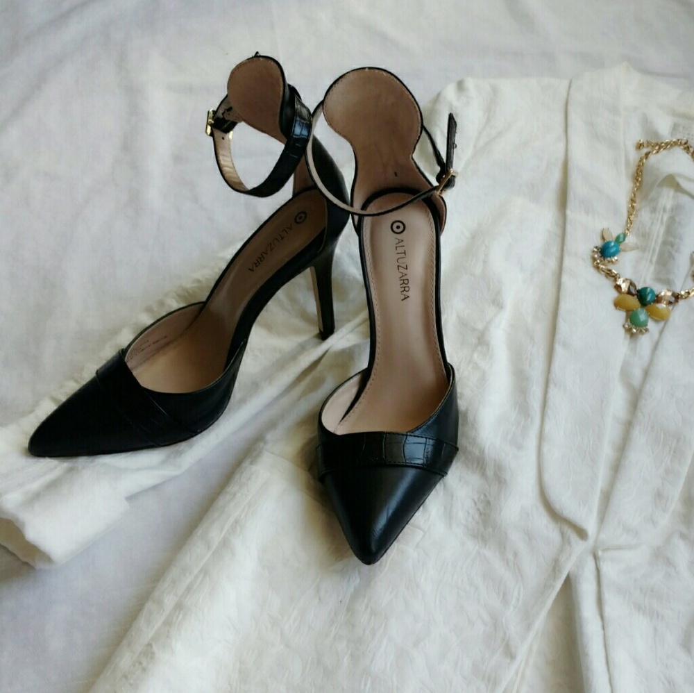 💥Flash Sale💥 Black Altuzarra Heels