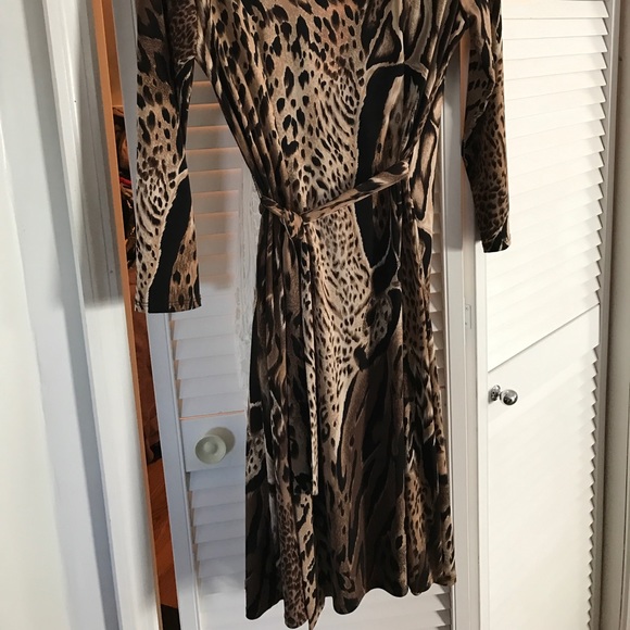 Sunny Leigh Wrap Dress - Picture 2 of 2