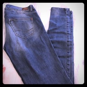 ⚠️⚠️Zara jeans size 4